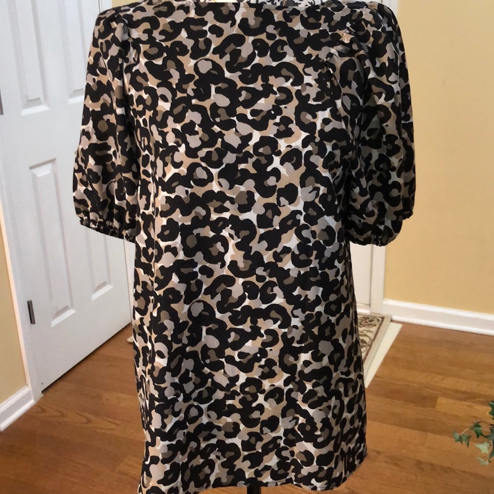 Loft Summer Blouse in gorgeous colors. Medium - Picture 1 of 4